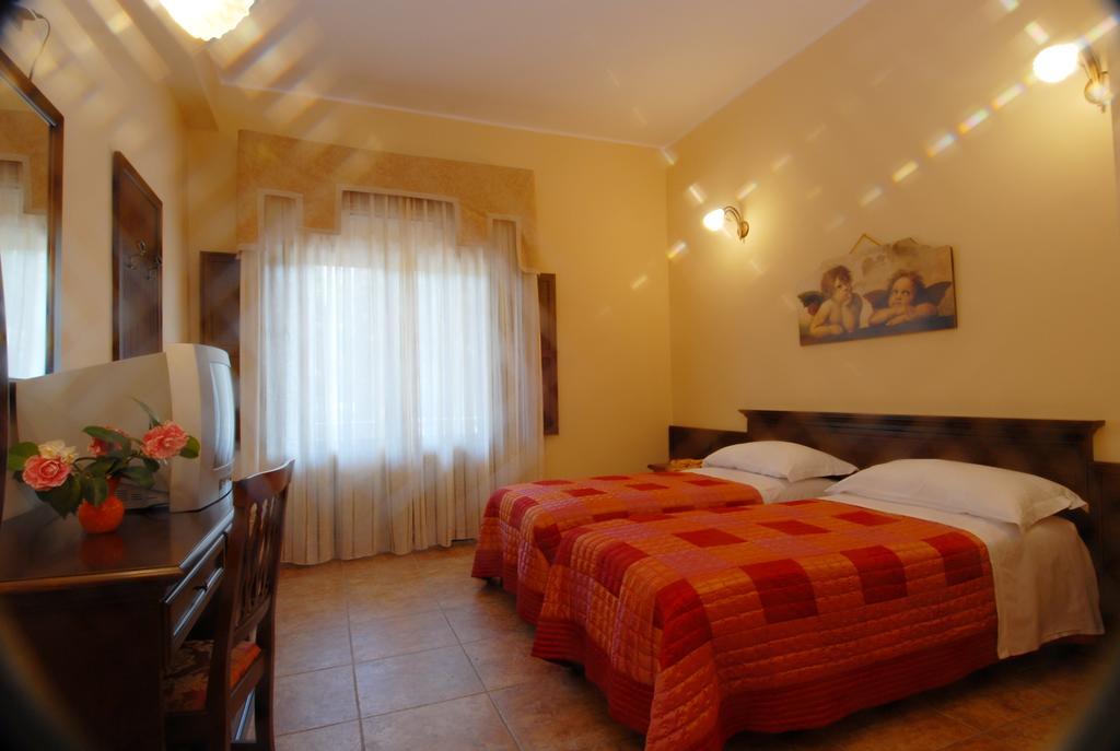 Hotel La Fontanella Serra San Bruno Extérieur photo